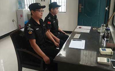 �������v